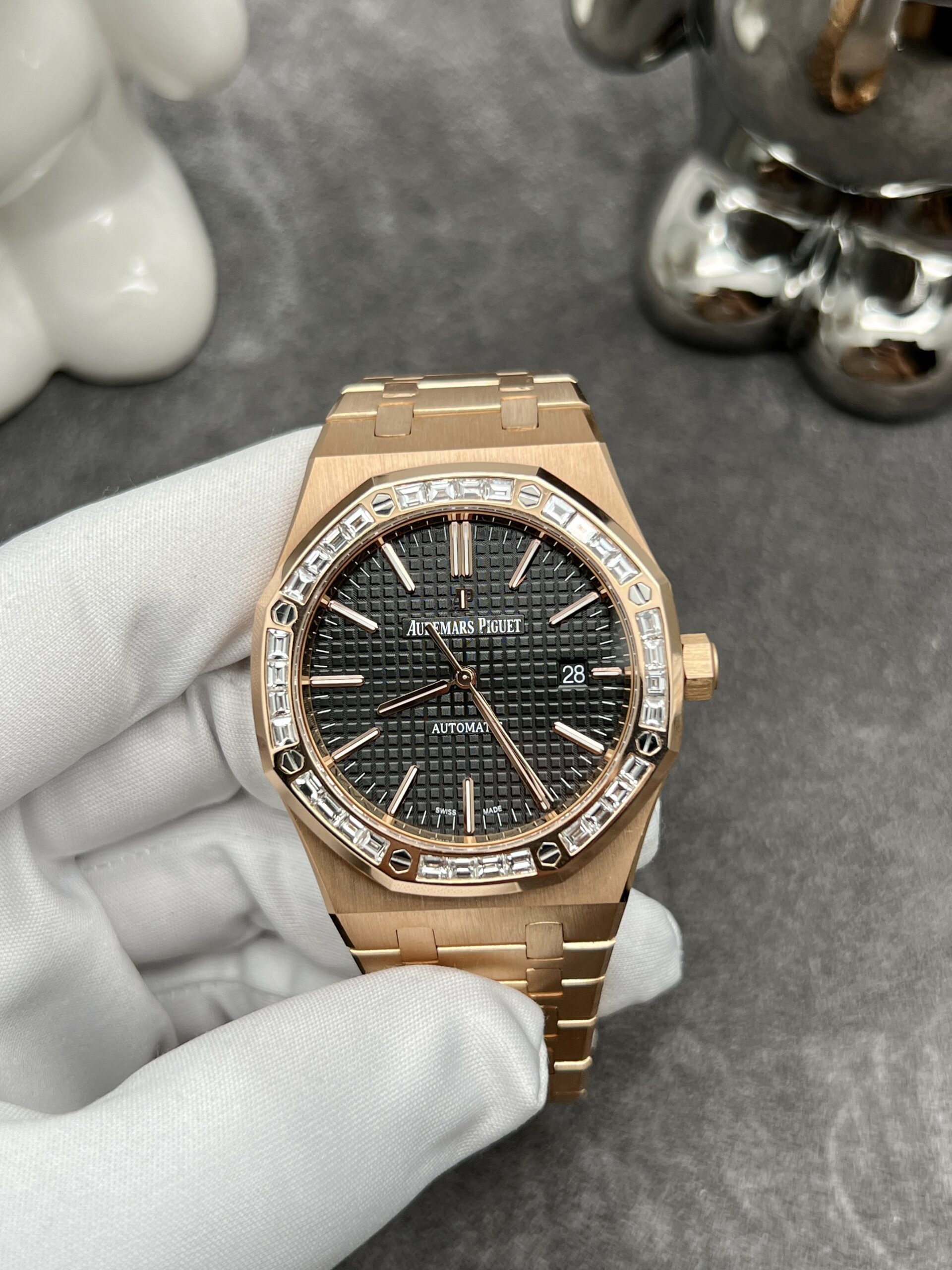 Audemars Piguet 18K rose gold watch 15551OR